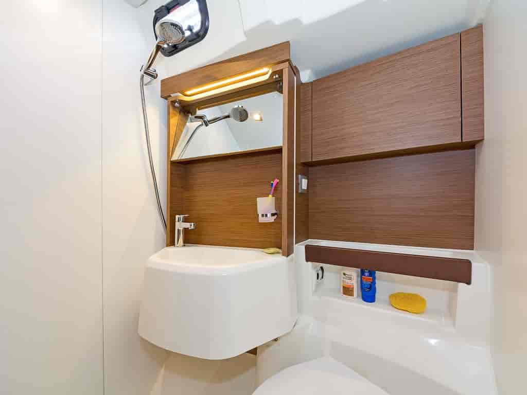 Boat picture 9