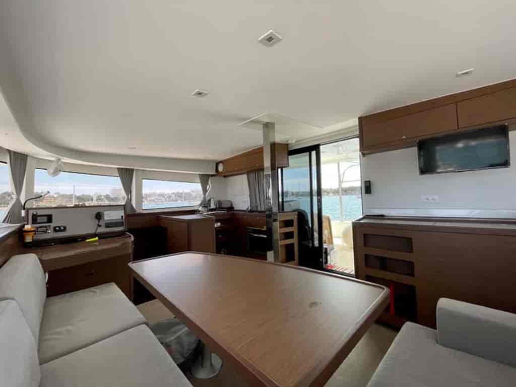 Boat picture 16
