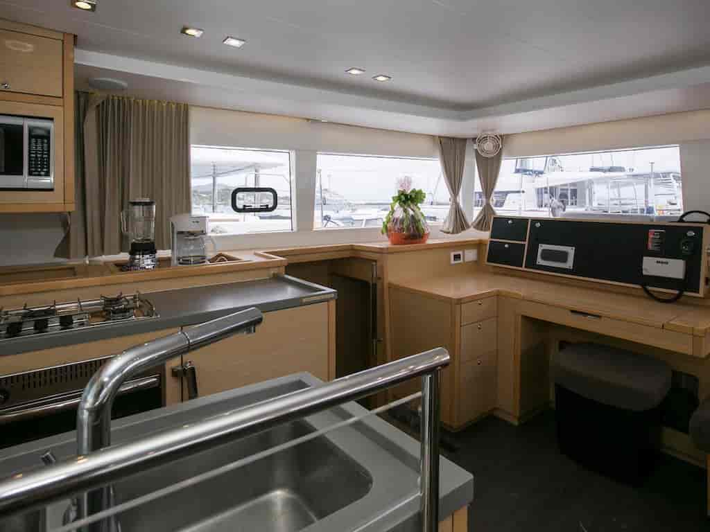 Boat picture 13