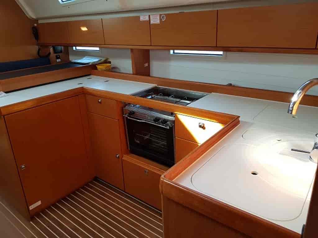 Boat picture 9