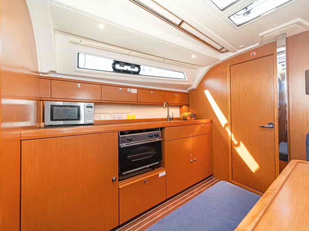 Boat picture 9