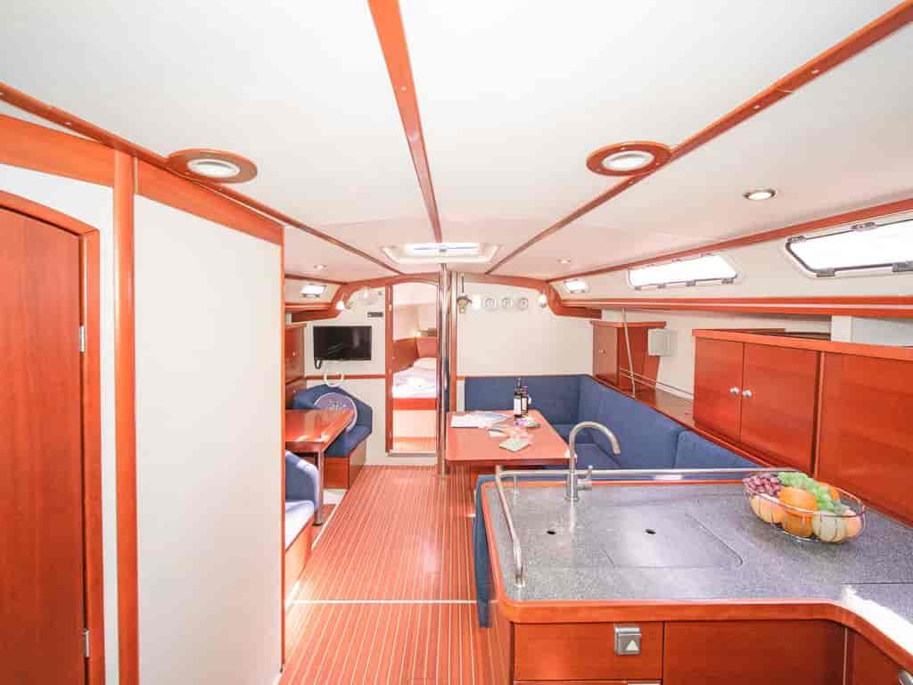 Boat picture 9