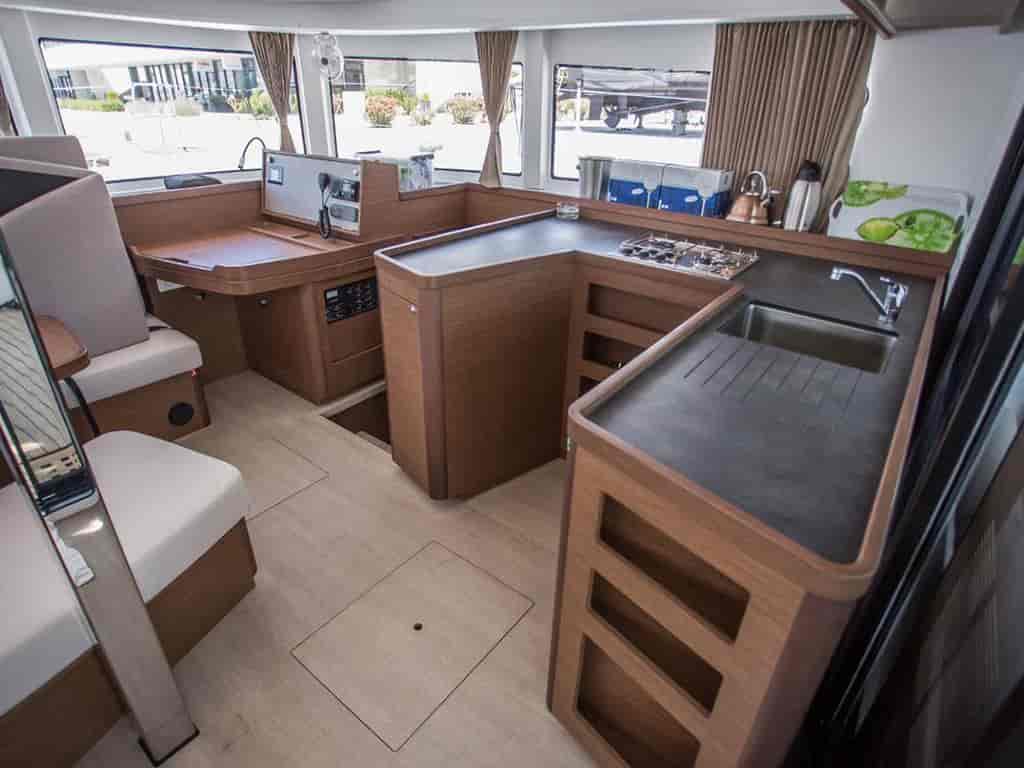 Boat picture 9
