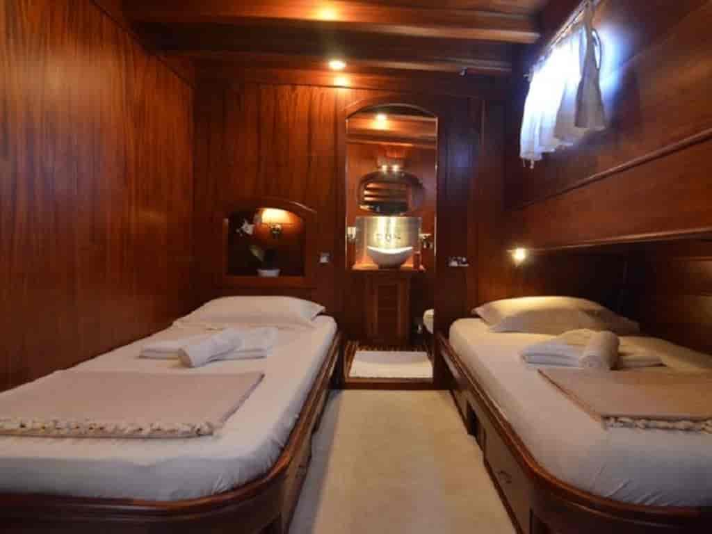 Boat picture 10