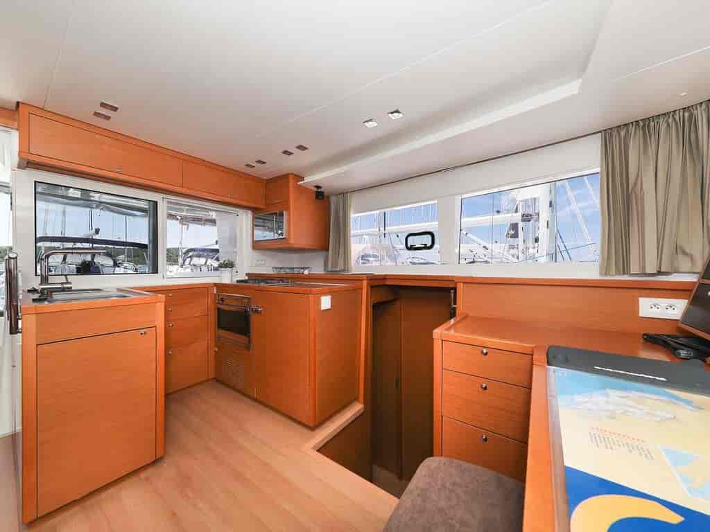 Boat picture 13