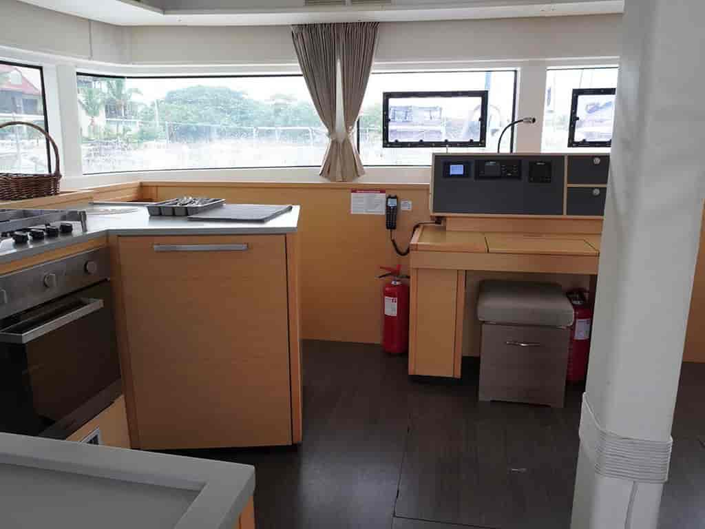 Boat picture 9