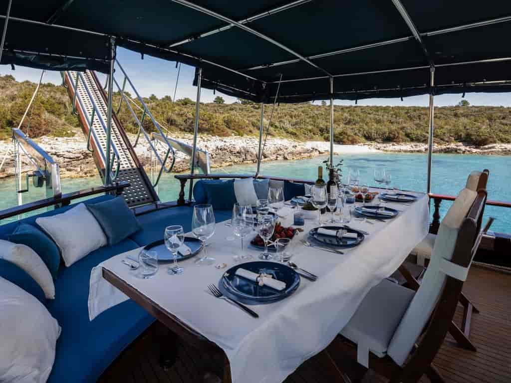 Boat picture 14
