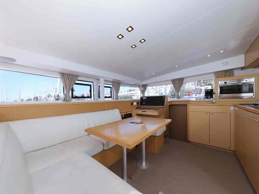 Boat picture 17
