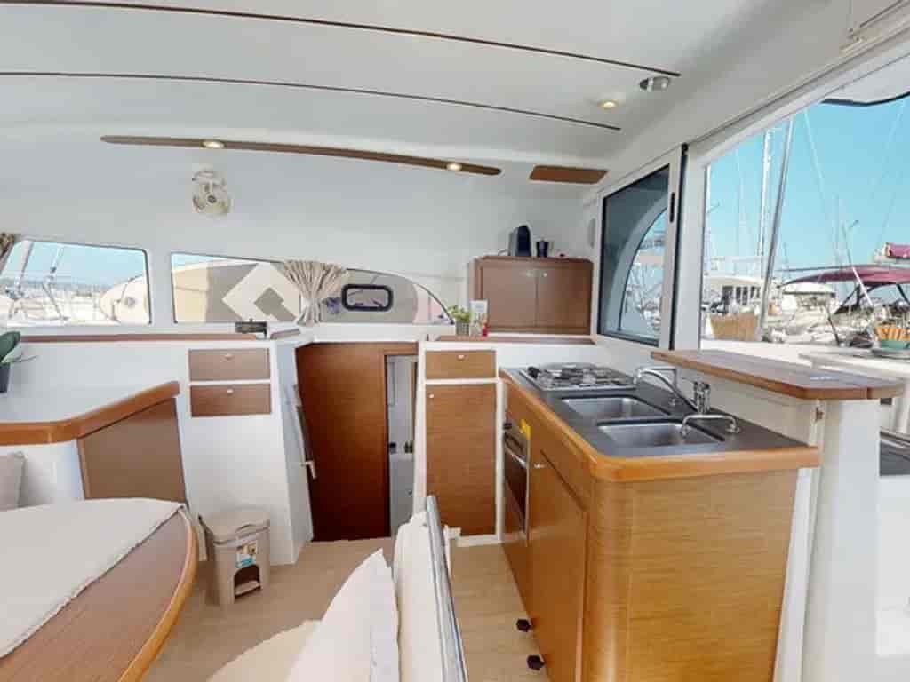 Boat picture 9