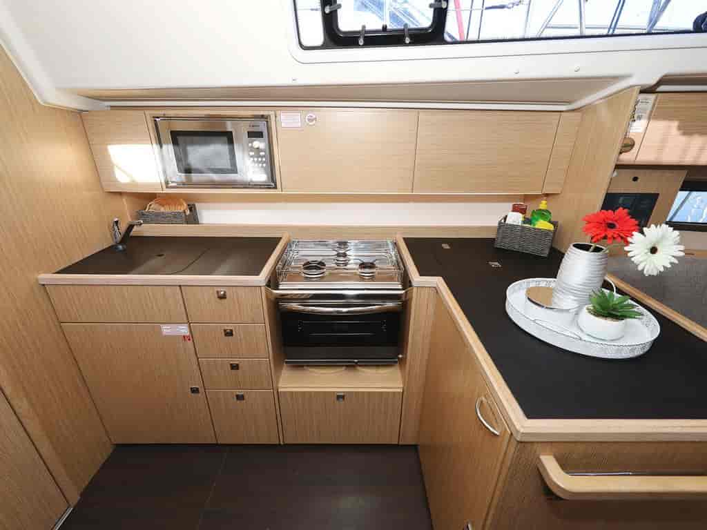 Boat picture 16