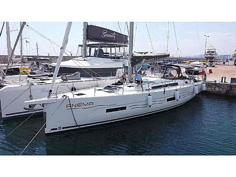 Photo of undefined, image 1 of 7