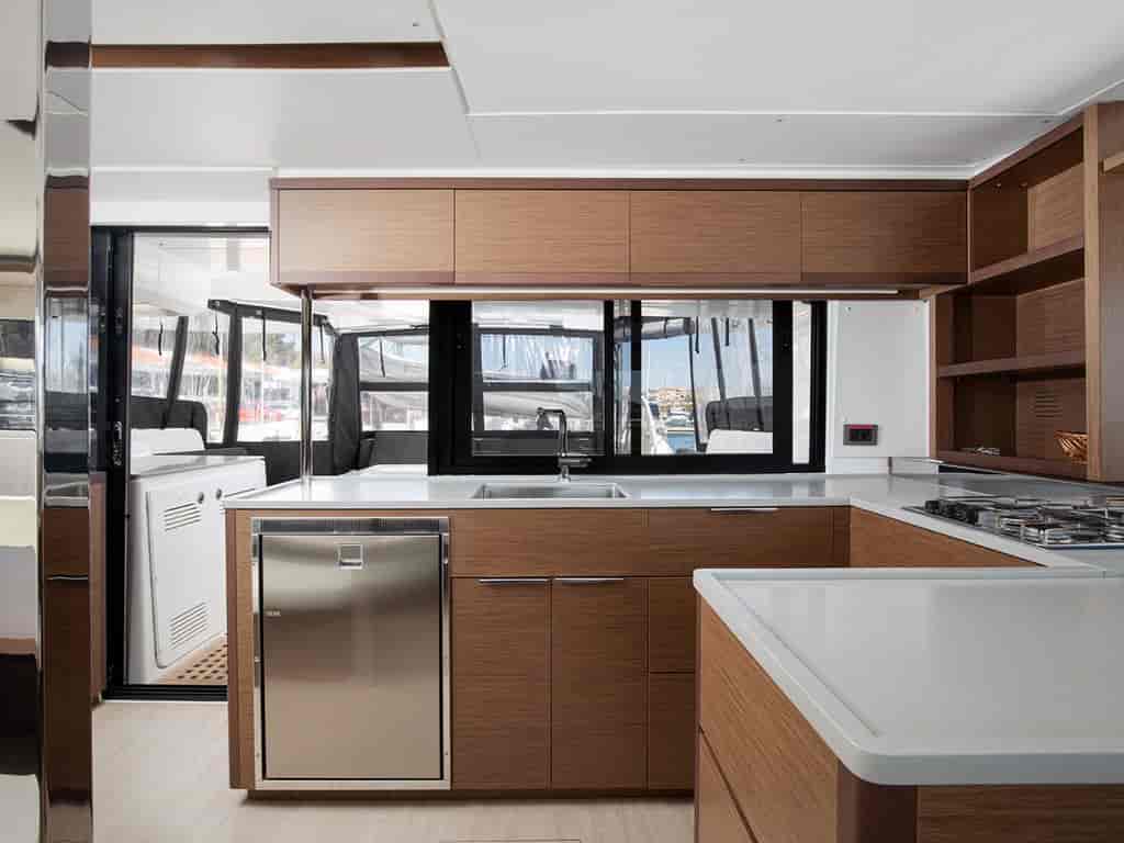 Boat picture 16