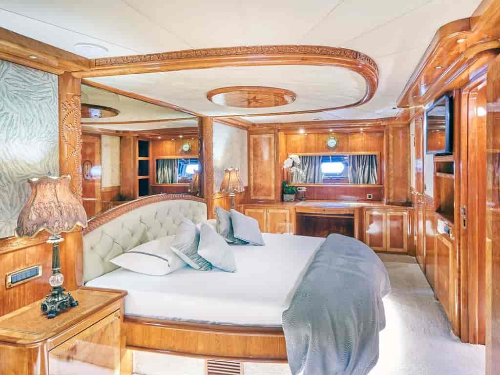 Boat picture 16