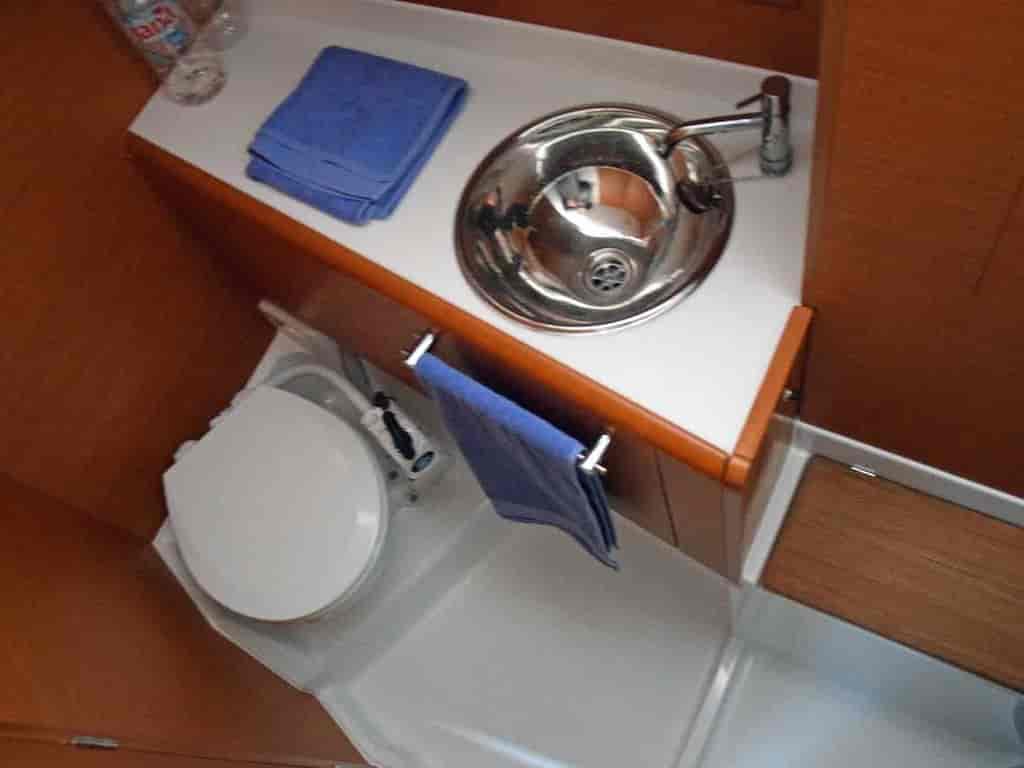 Boat picture 9