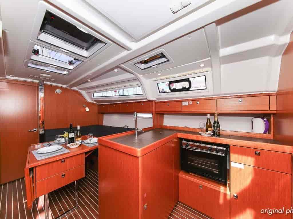 Boat picture 17