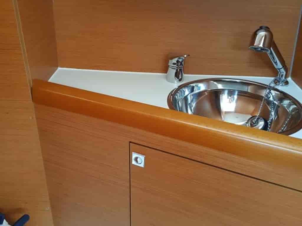 Boat picture 9