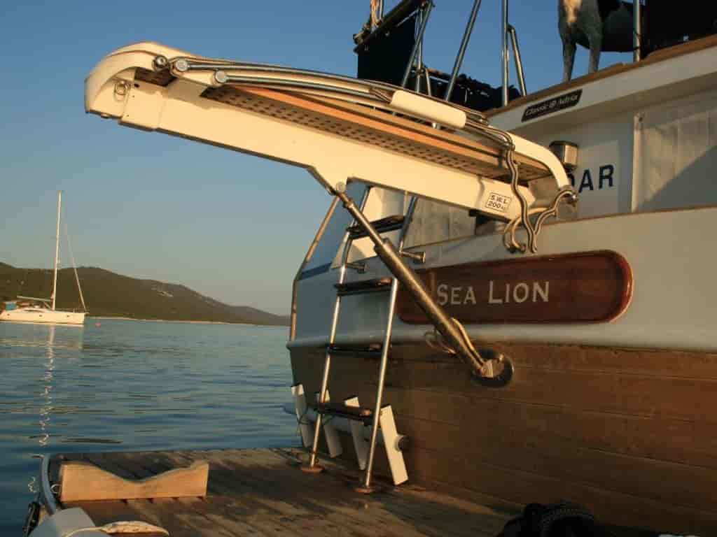 Boat picture 17