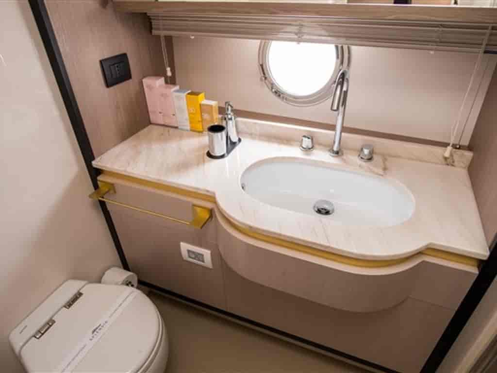 Boat picture 37