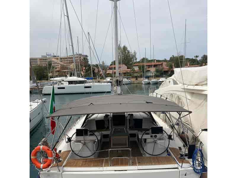 Photo of undefined, image 1 of 16