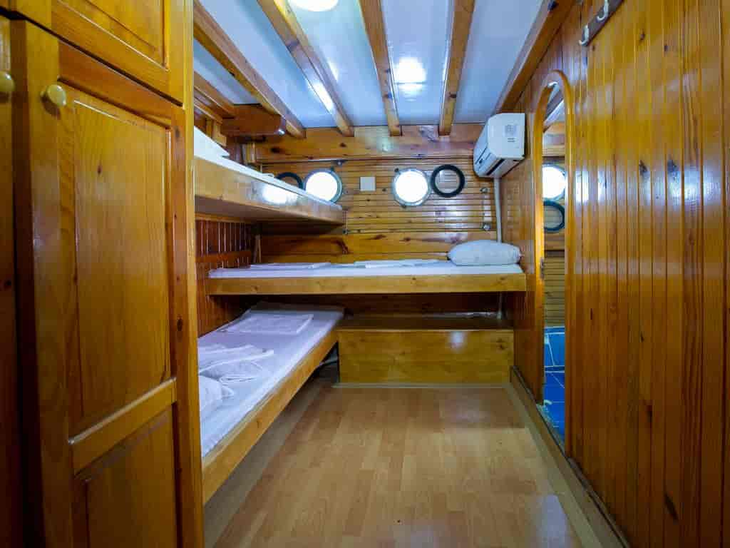 Boat picture 3