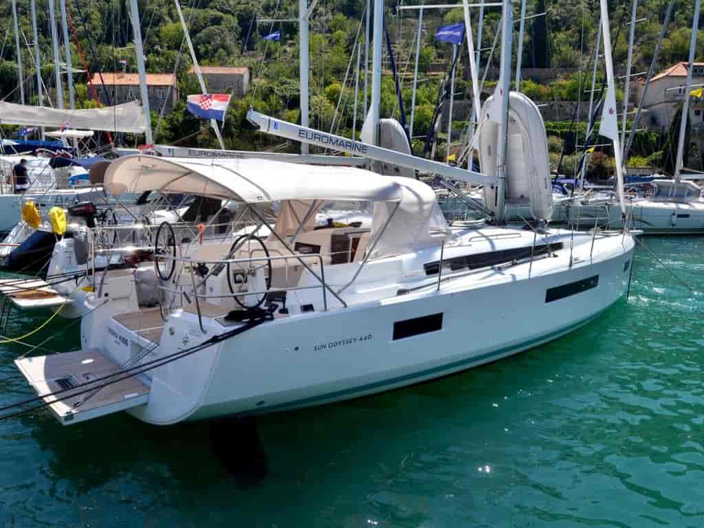 Boat picture 9