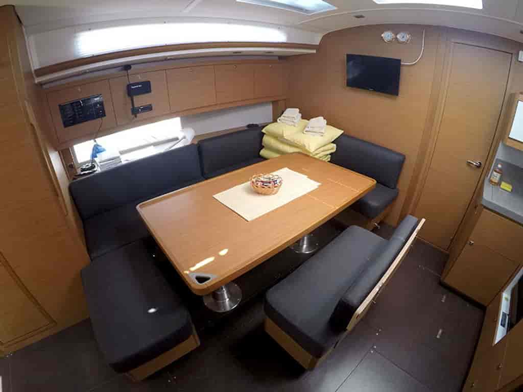 Boat picture 9