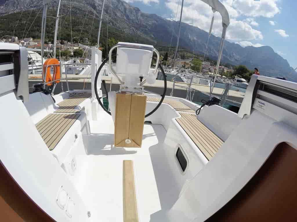 Boat picture 9