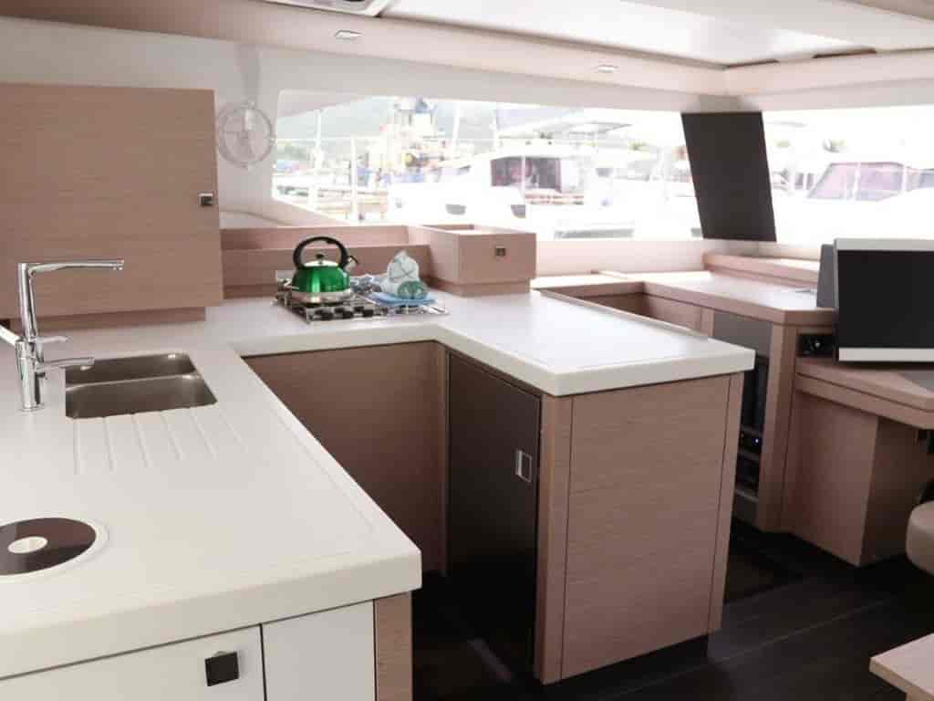 Boat picture 16