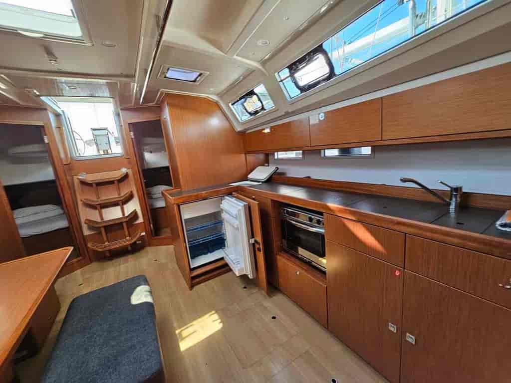 Boat picture 9