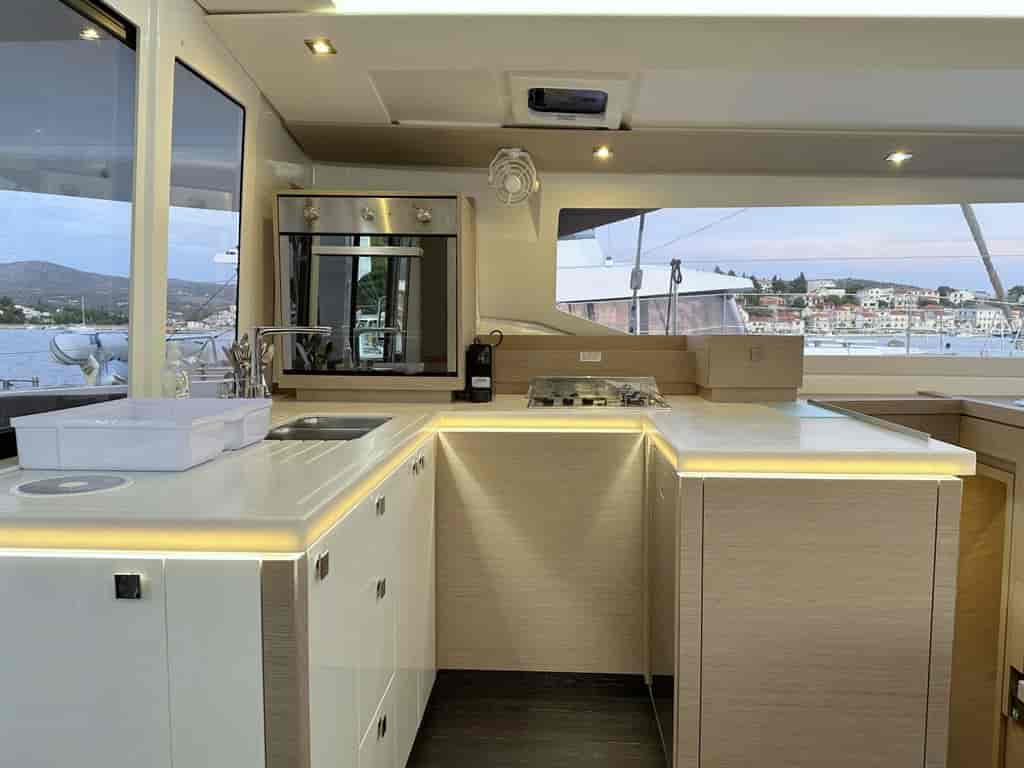 Boat picture 12