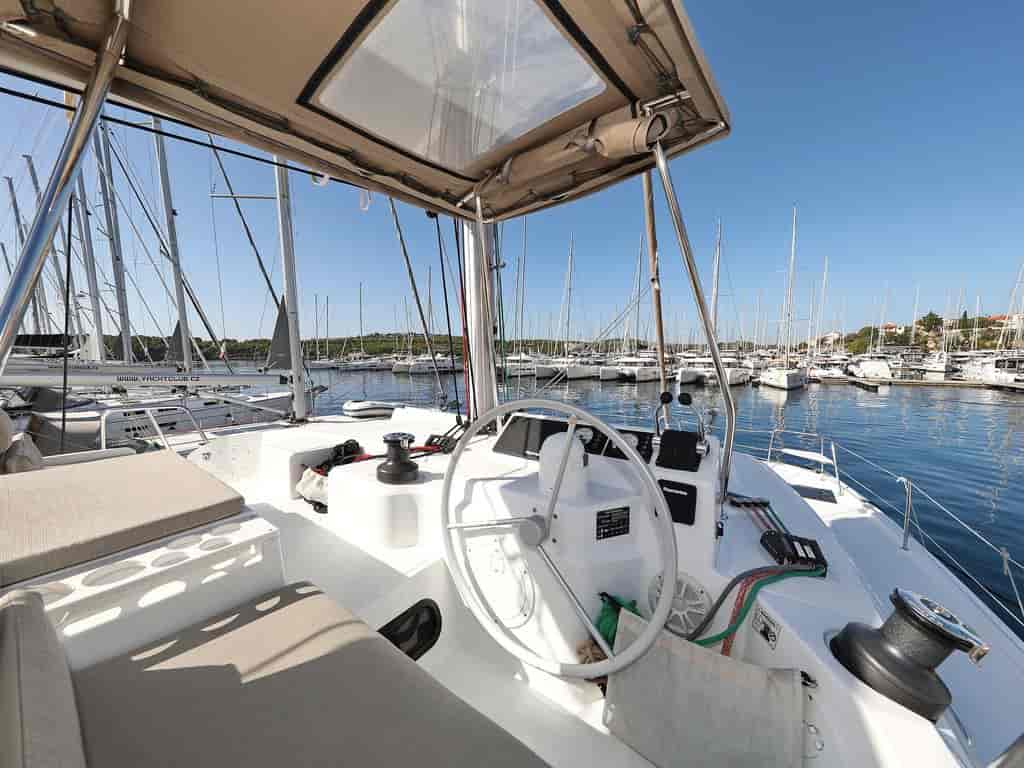 Boat picture 9