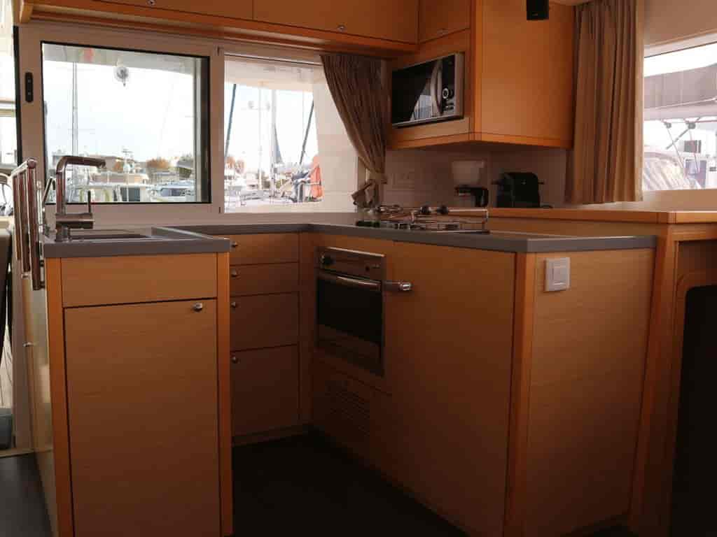 Boat picture 17