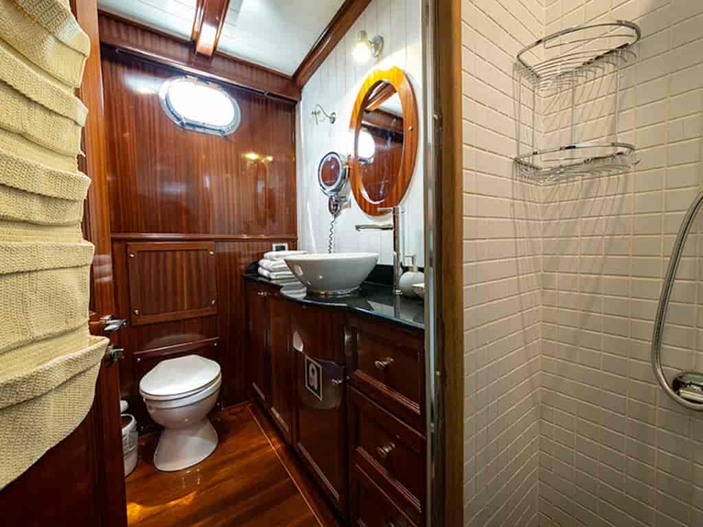 Boat picture 10