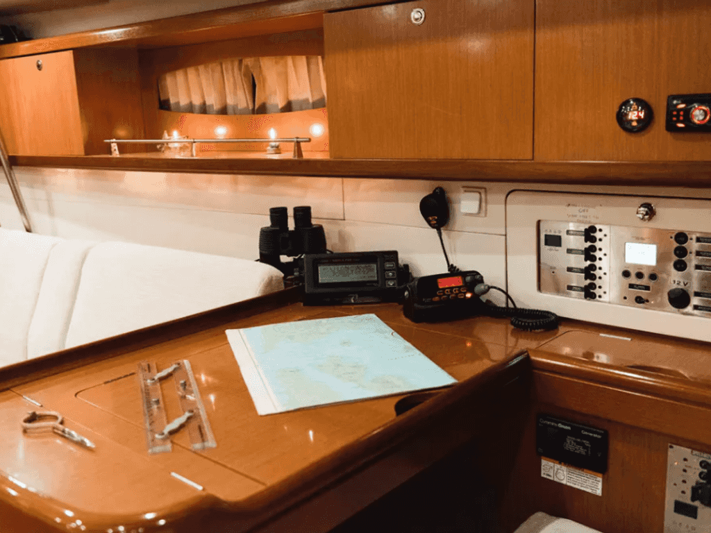 Boat picture 9