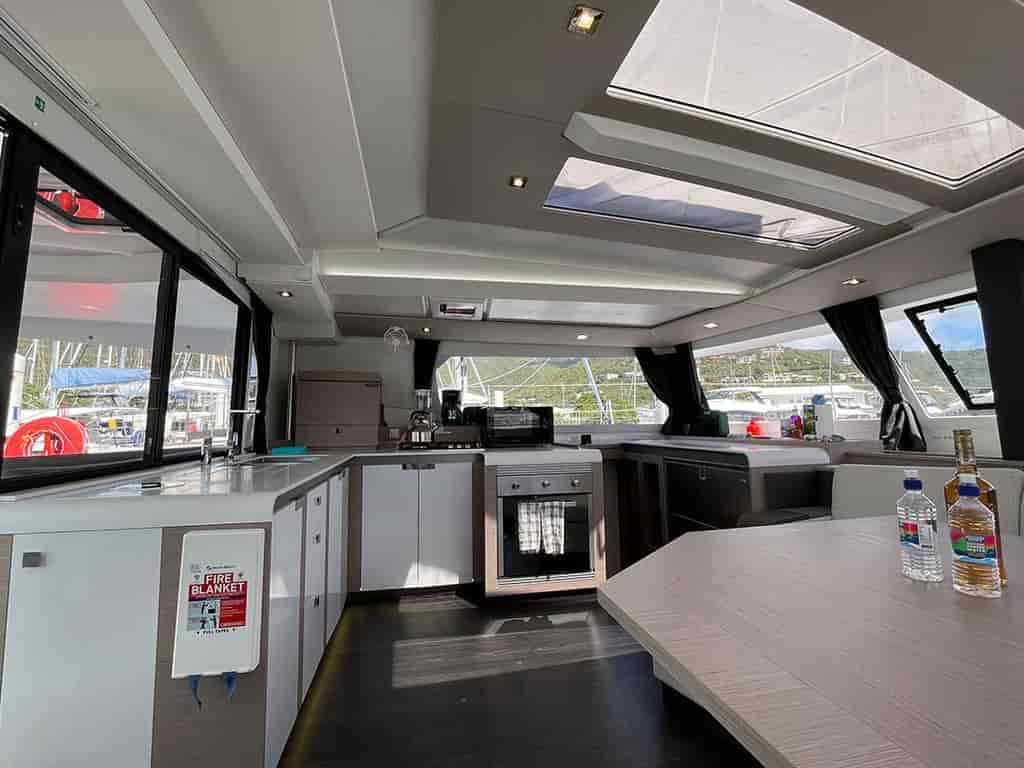 Boat picture 17
