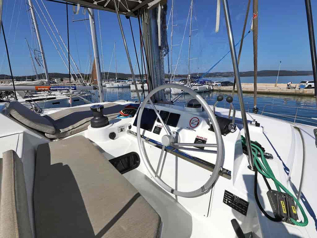 Boat picture 9