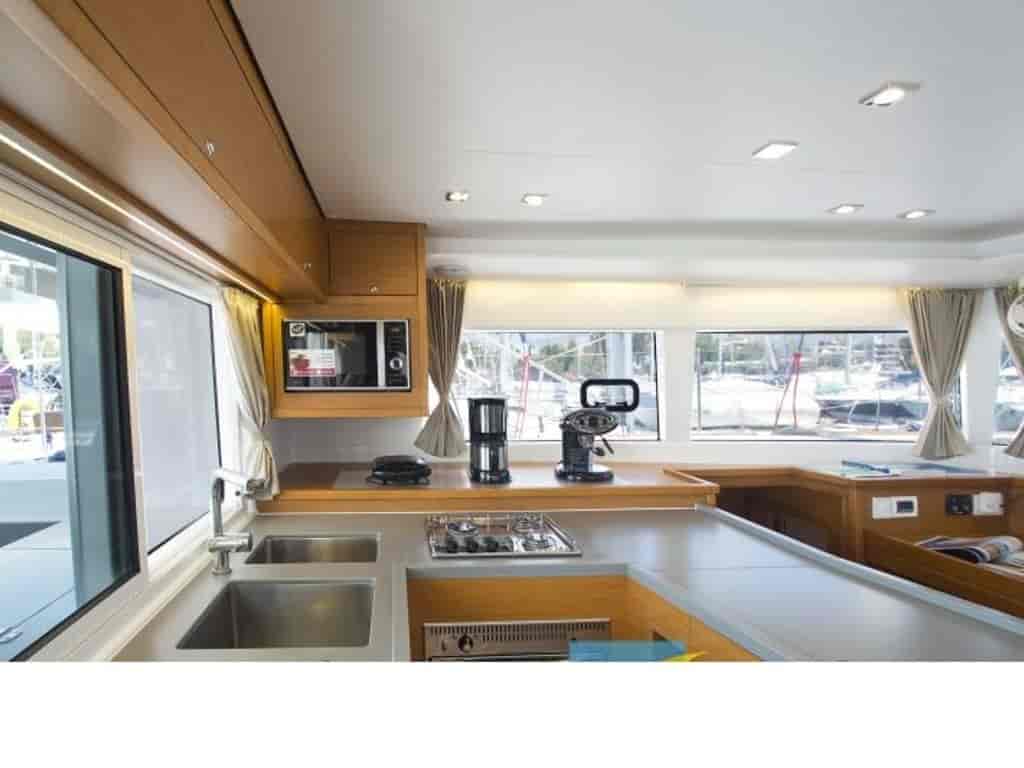 Boat picture 9
