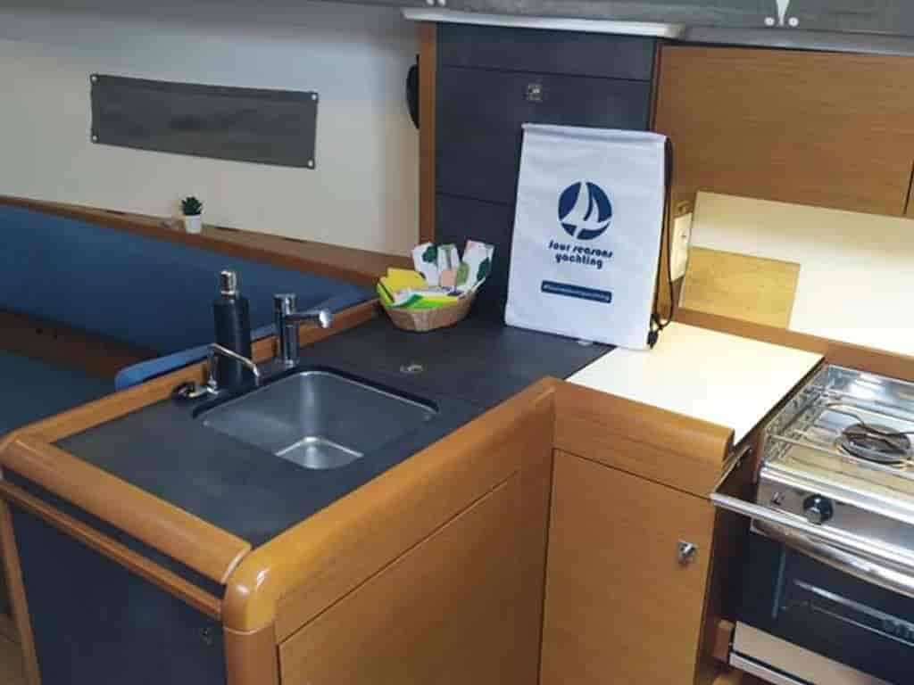 Boat picture 9