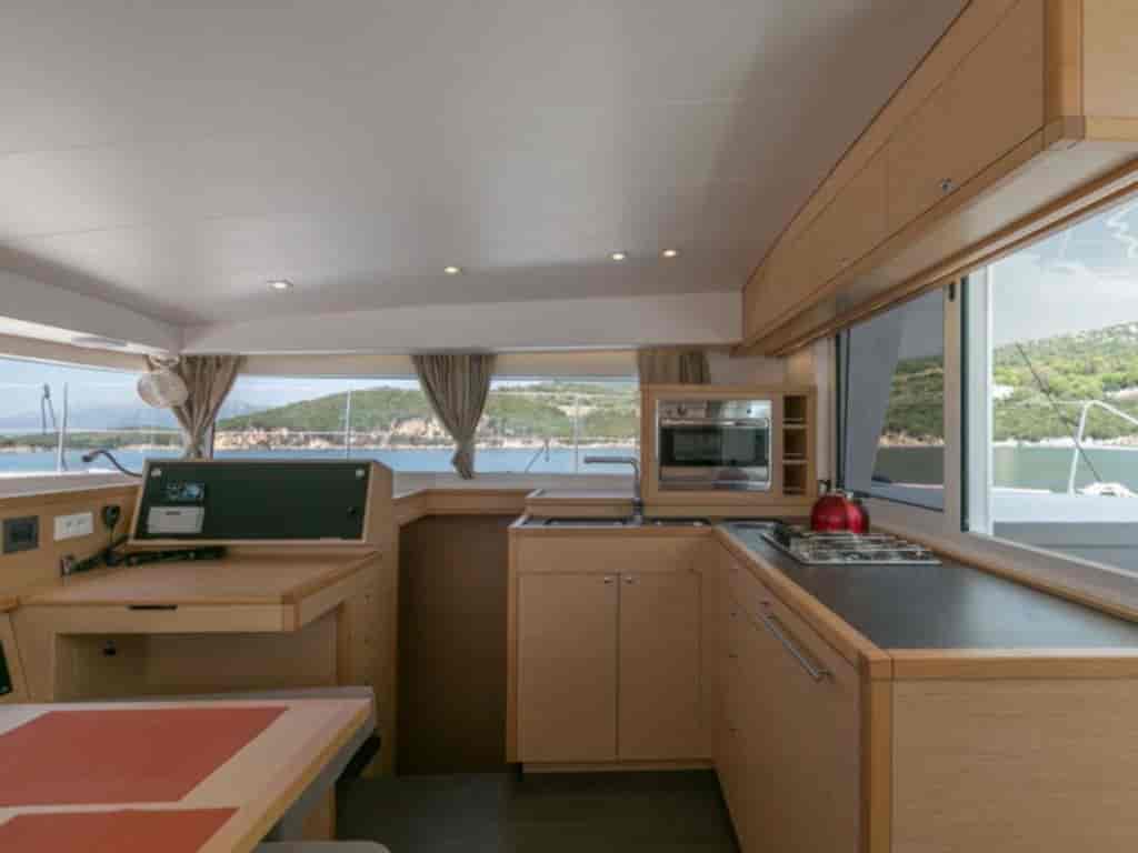 Boat picture 4