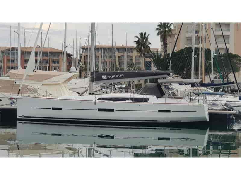 Photo of undefined, image 1 of 10