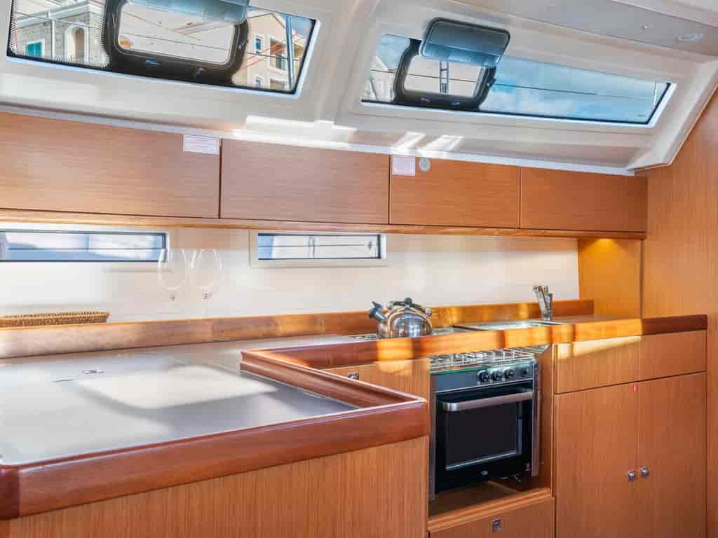 Boat picture 9