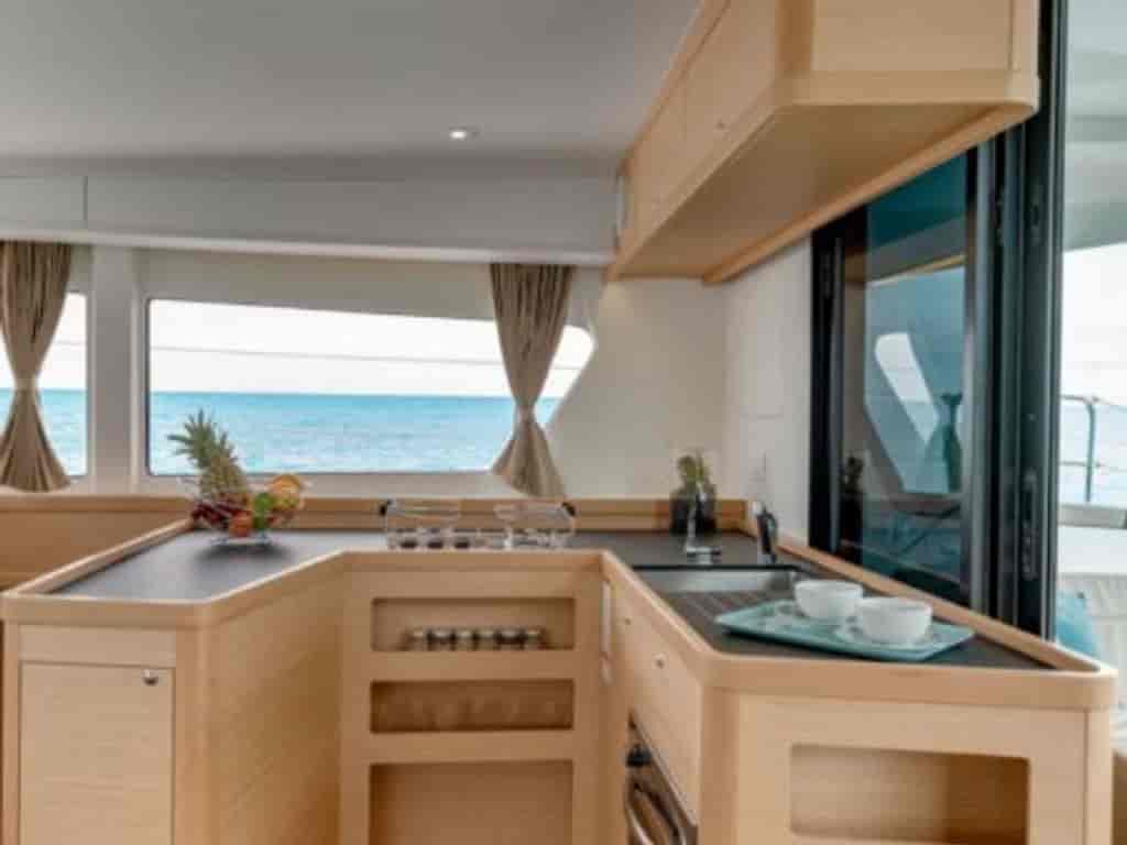 Boat picture 14