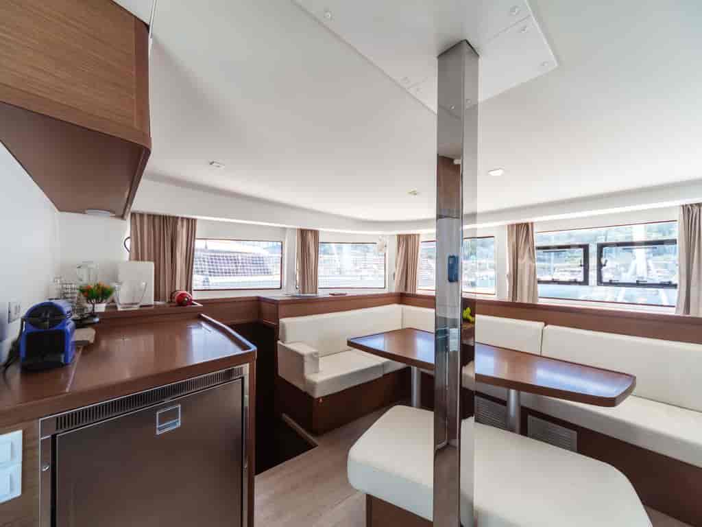 Boat picture 17
