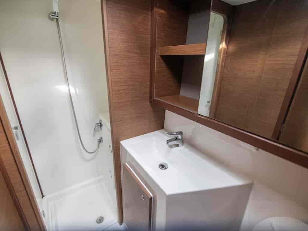 Boat picture 9