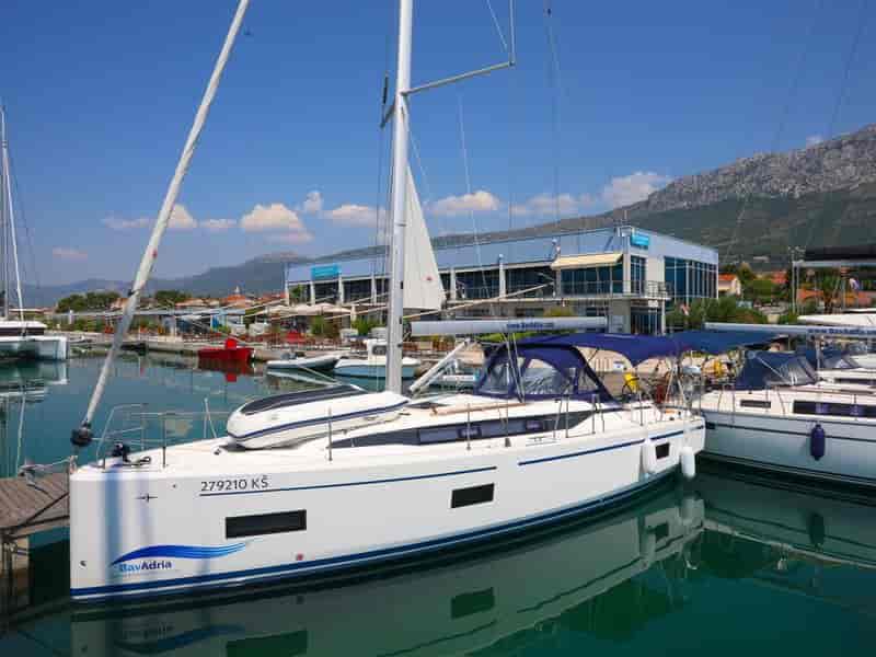 Photo of undefined, image 1 of 11