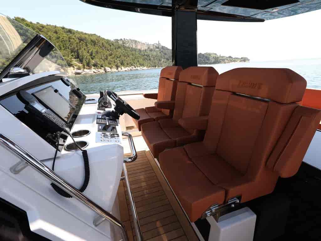 Boat picture 9