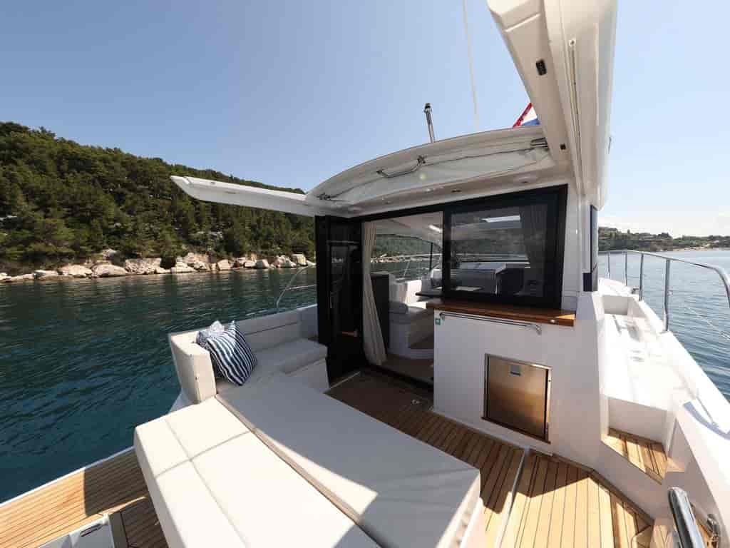 Boat picture 9