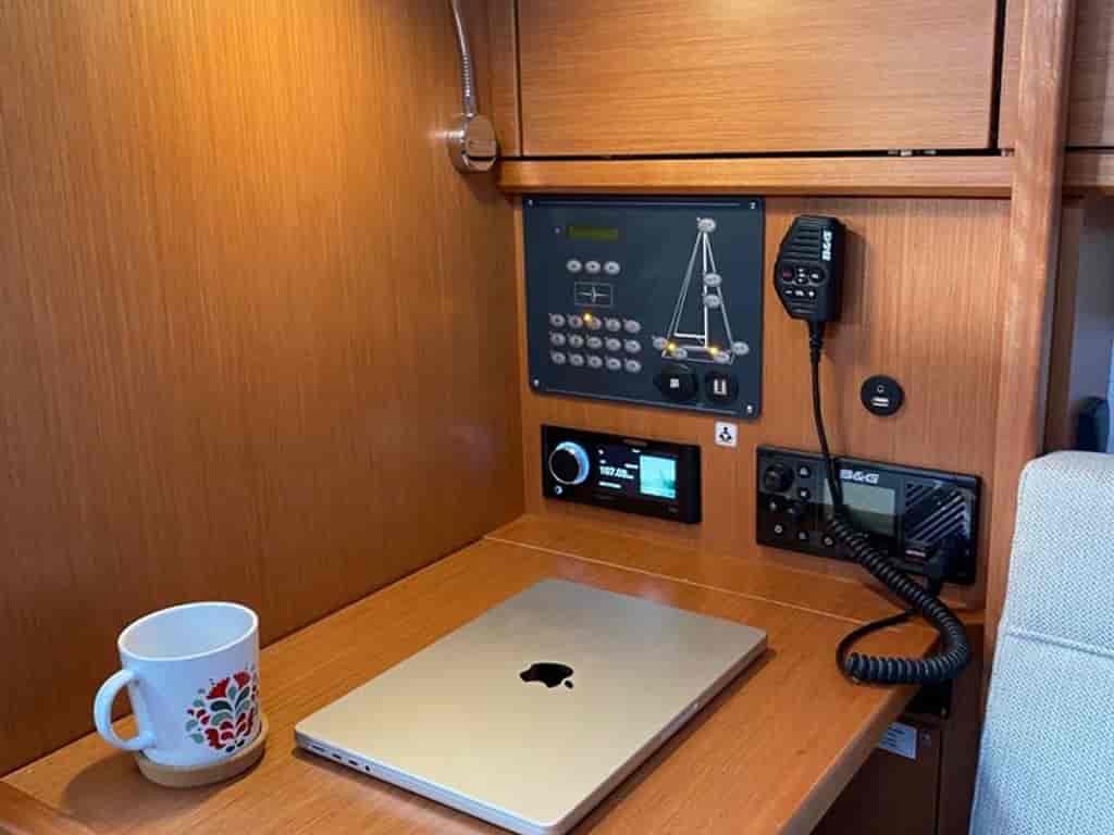 Boat picture 9