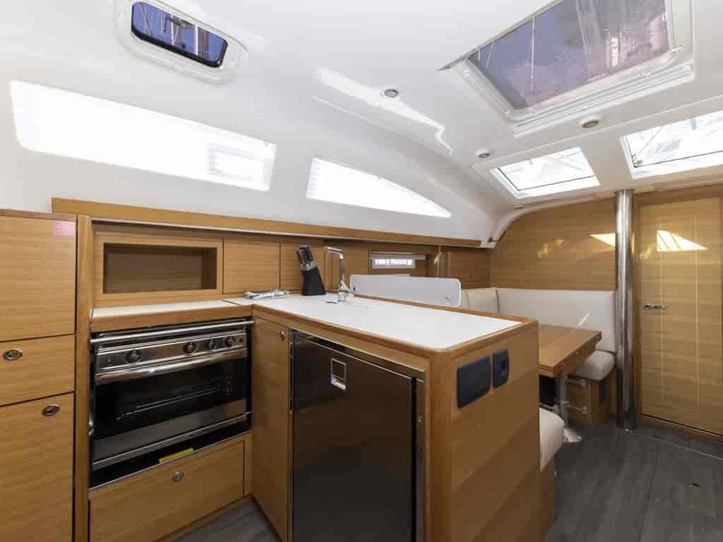Boat picture 17