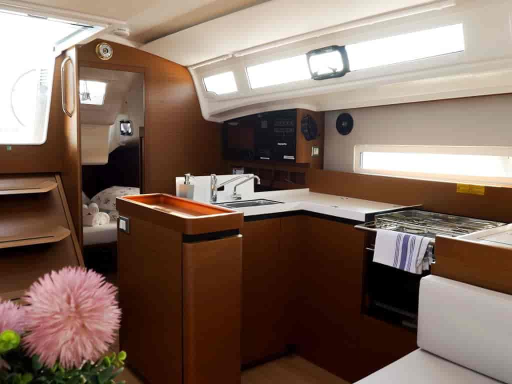 Boat picture 9